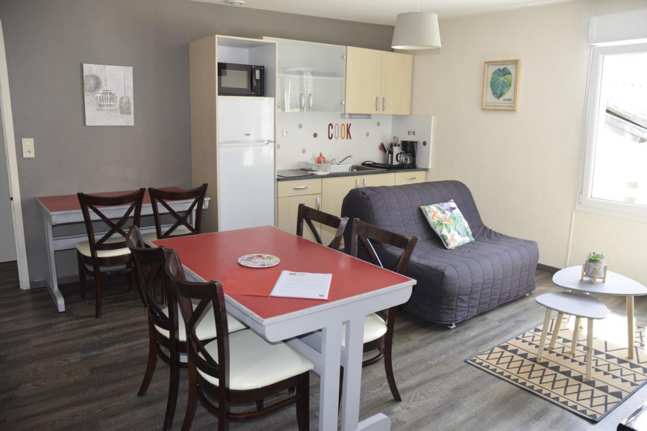 Appart-Alma Saint-Laurent-sur-Sevre Exterior photo