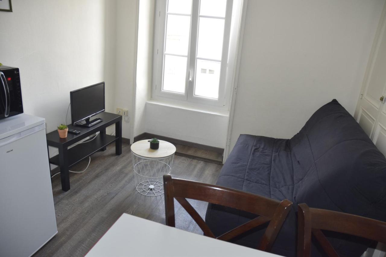 Appart-Alma Saint-Laurent-sur-Sevre Exterior photo